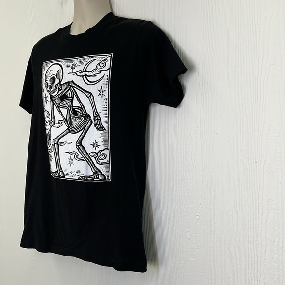 Black Matter - Skeleton With Hourglass Stomach Graphic Black And White T Shirt M - Picture 5 of 8